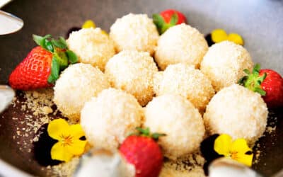 Süße Bröseltopfen Knödel